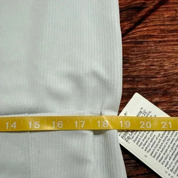 NWTs Lululemon Ribbed Softstreme Pants - Picture 6 of 6
